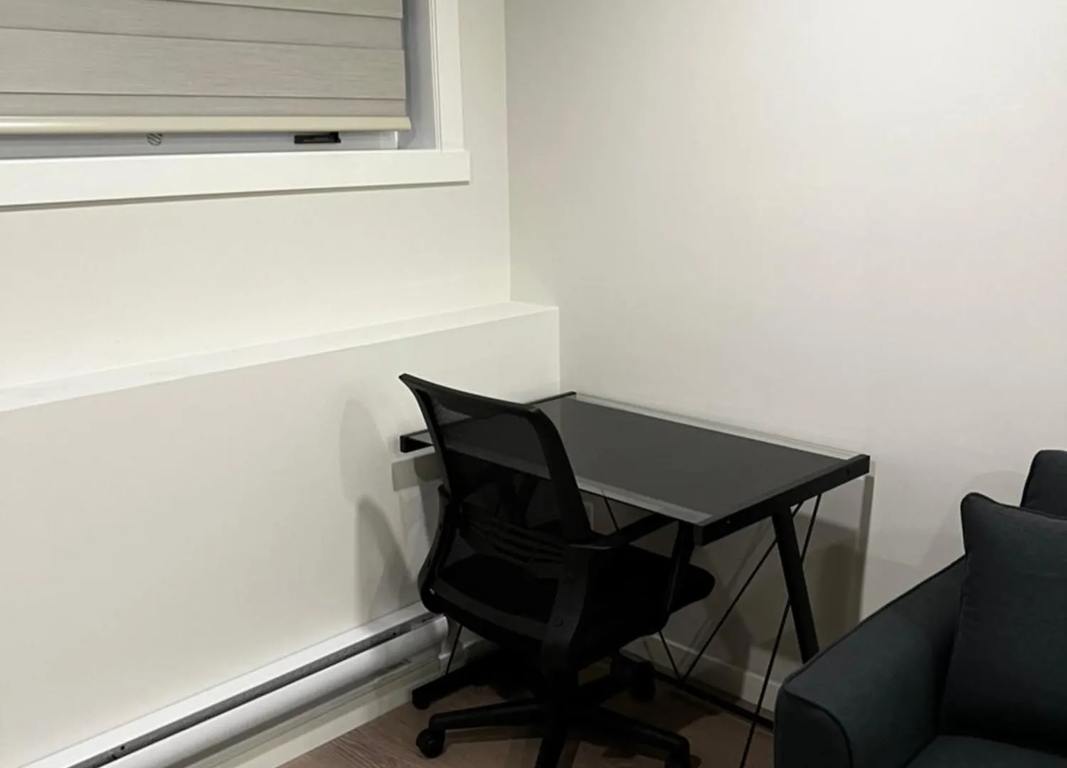 The Oasis-A New 1 Bed Suite In Livingston Calgary Close To The Airport Apartment