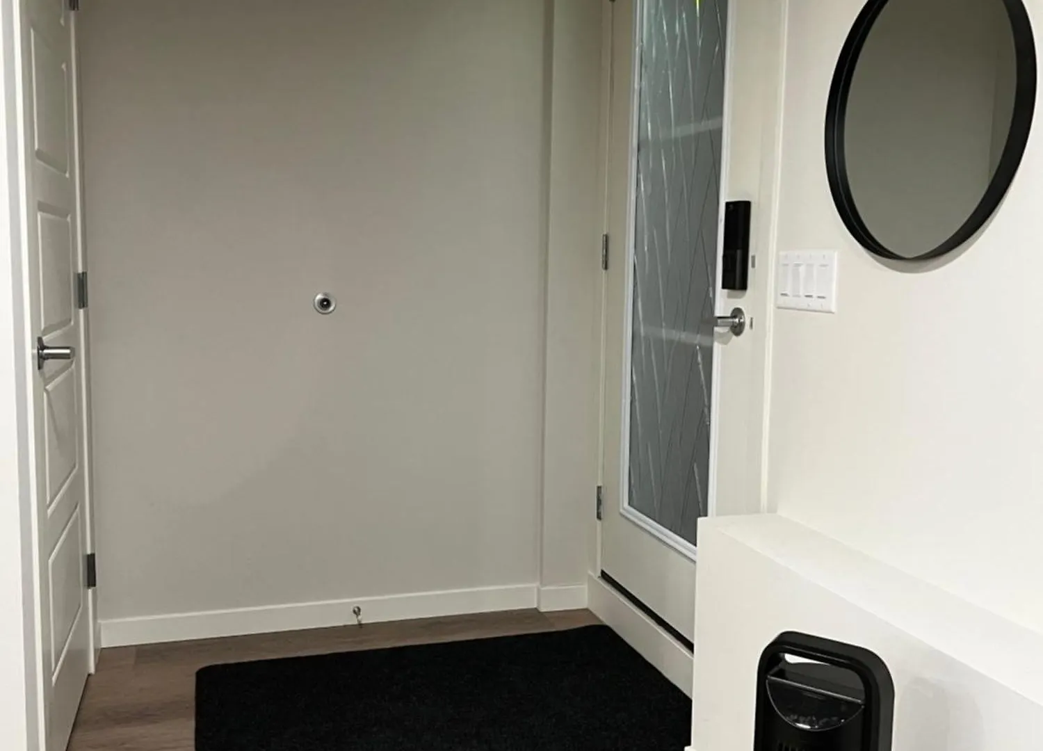 The Oasis-A New 1 Bed Suite In Livingston Calgary Close To The Airport Canada