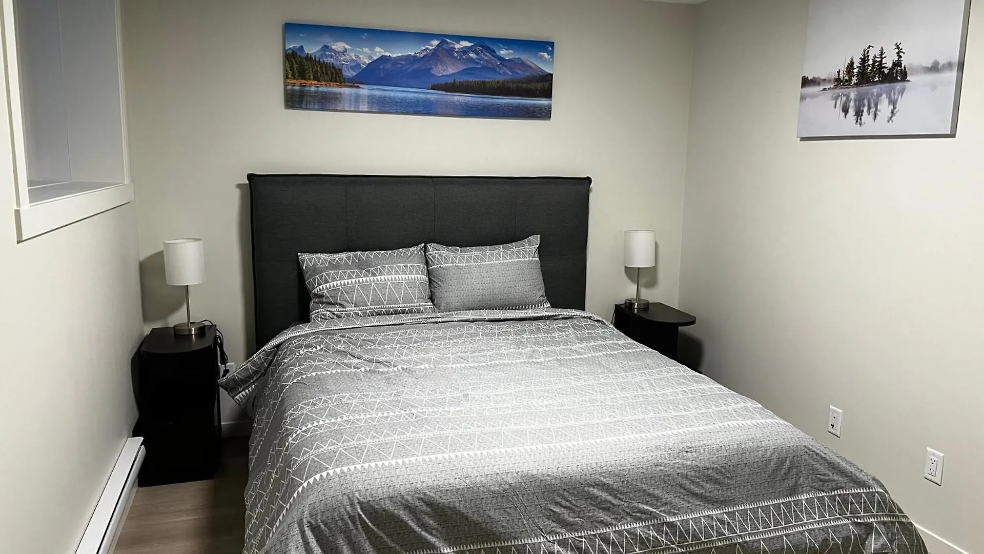 The Oasis-A New 1 Bed Suite In Livingston Calgary Close To The Airport Canada