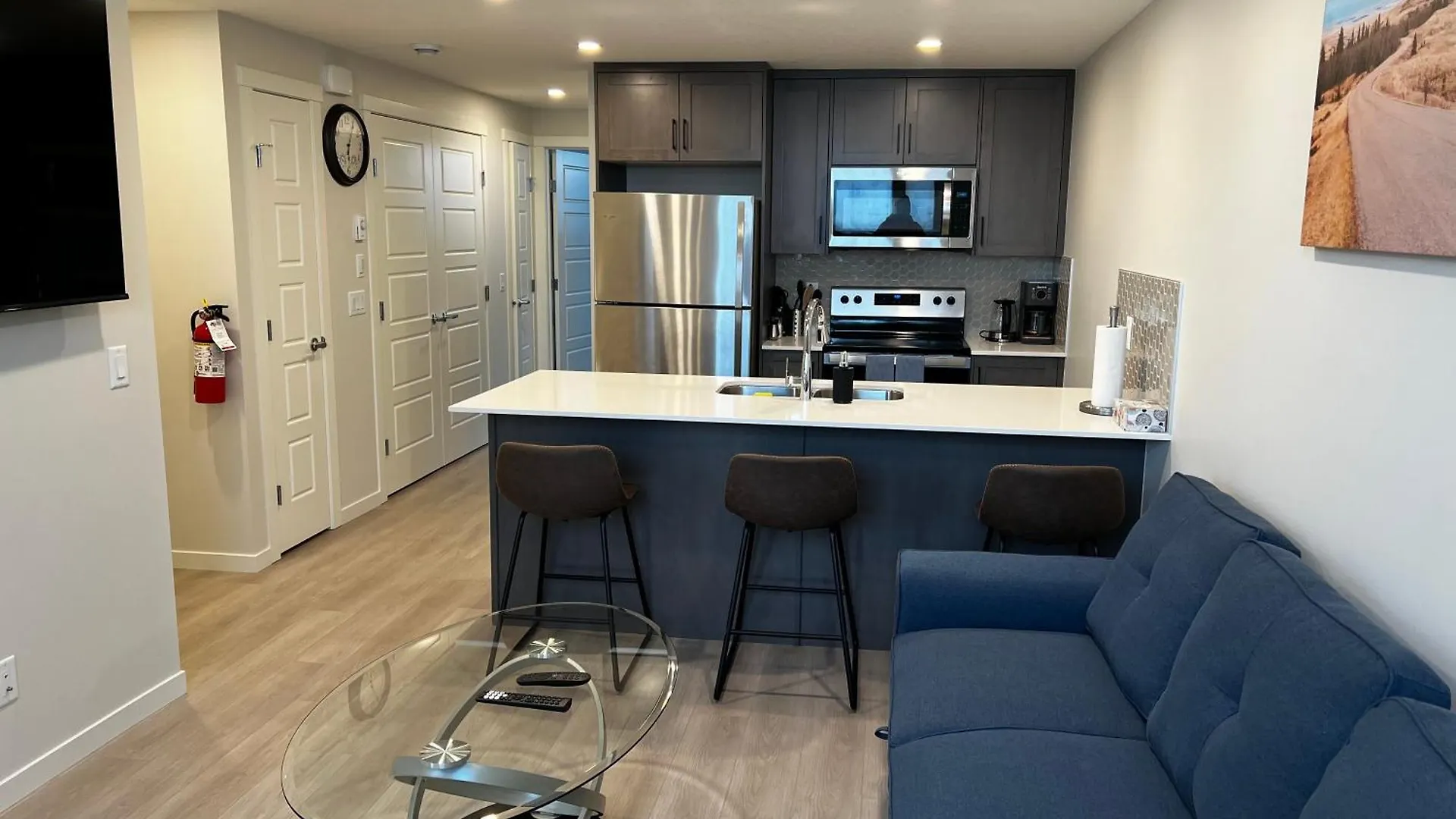 The Oasis-A New 1 Bed Suite In Livingston Calgary Close To The Airport