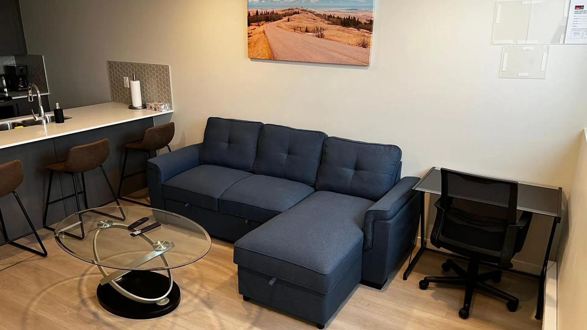 The Oasis-A New 1 Bed Suite In Livingston Calgary Close To The Airport Apartment